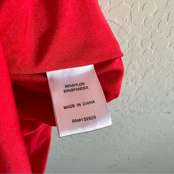 superdown Eva Twisted Slit Dress in Red - Picture 10 of 11